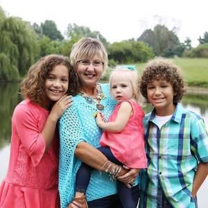 Meet your Posher, Debbie